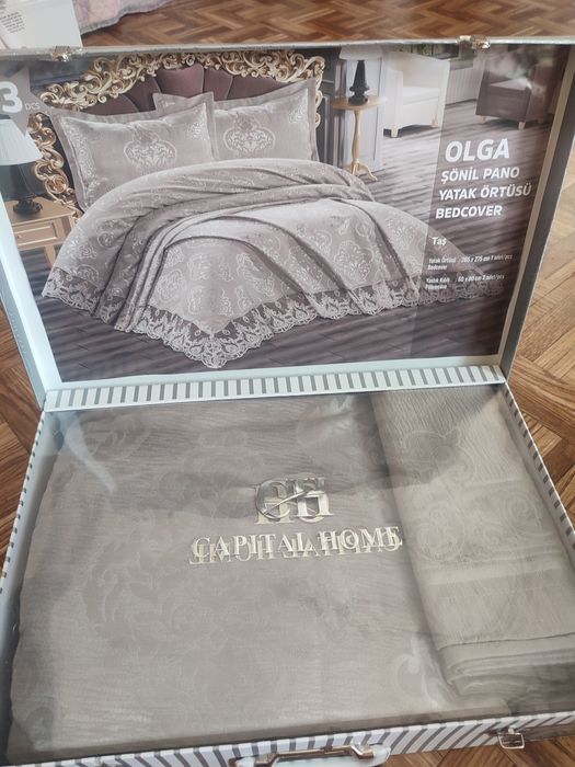 Покривало преміум класу Туреччина. Постільна білизна. 
Слева на прав
