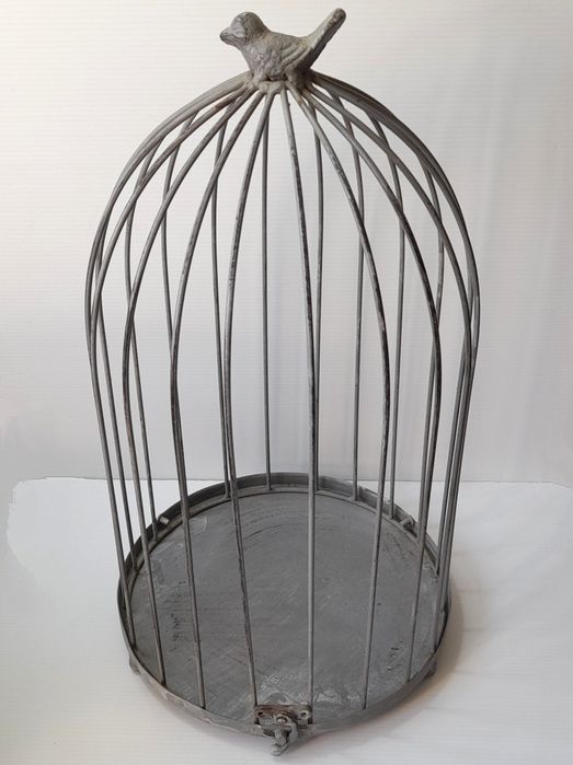 Prato de bolo (metálico)