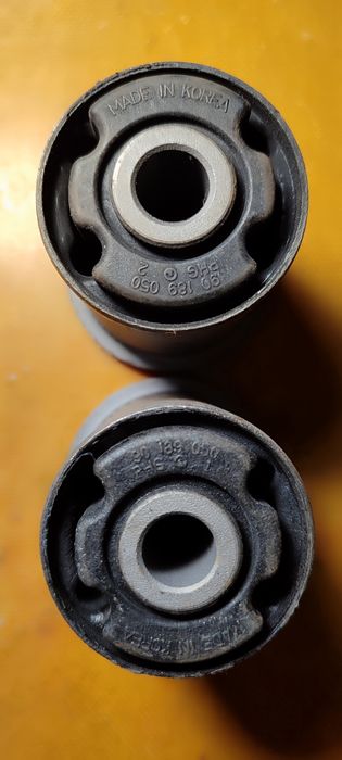 2 саленблока задней балки Ланос по 340 грн. за 1 шт..