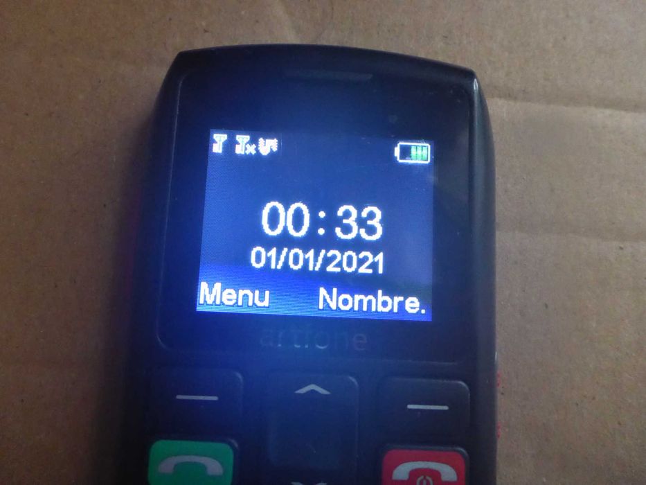 Telemóvel  para idosos com botão SOS e teclado grande menu em espanhol