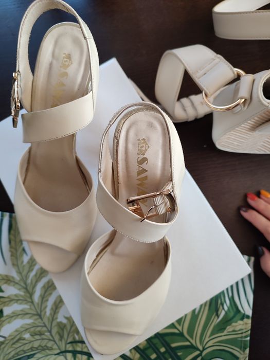 Sandałki ecru kremowe skóra 40SAWAY