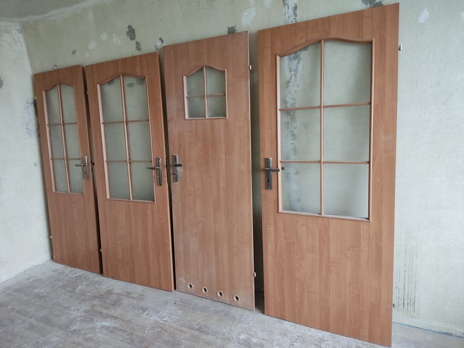 Używane drzwi bez futryn