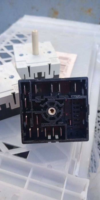 Переключатель для электроплиты Electrolux EGO 50.75071.000 3890825031
