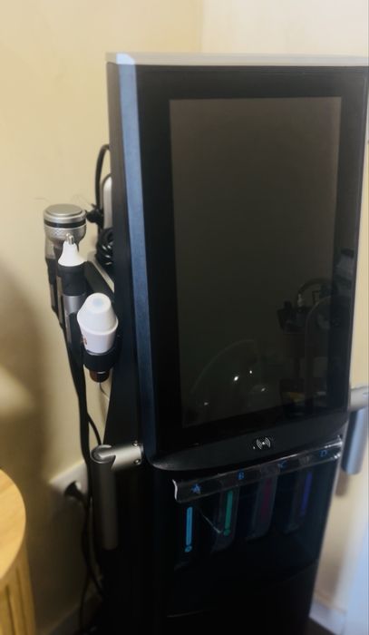 AquaStar hydrafacial nova