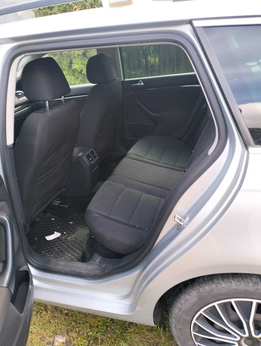 Sprzedam Volkswagen golf 6 kombi z 2013r