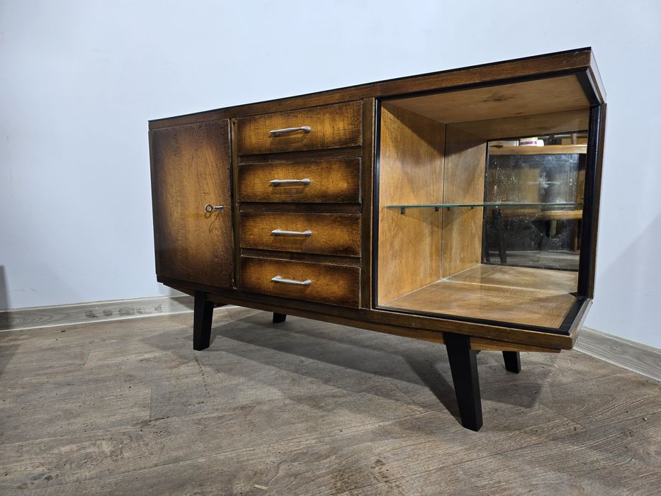 Komoda prl transport