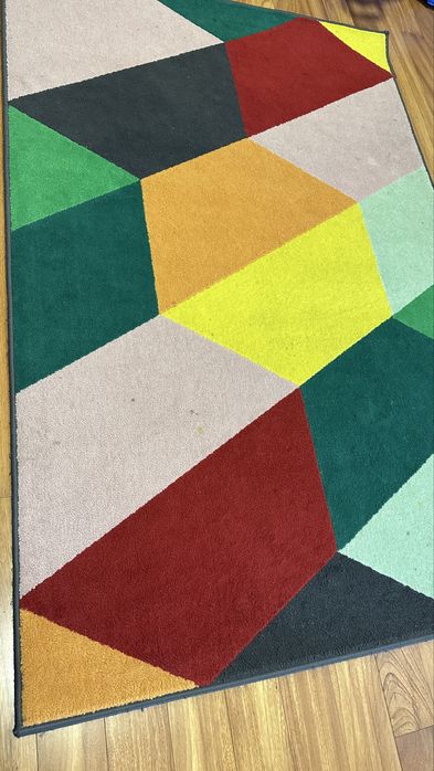 Tapete ikea colorido