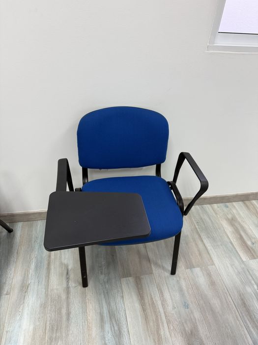 Cadeira 4 pes muito pouco uso