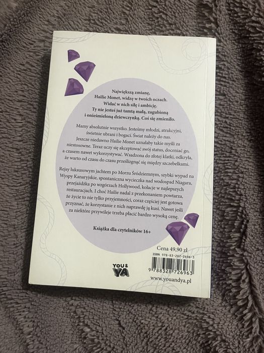 seria książek „Rodzina Monet”  Weronika Anna Marczak