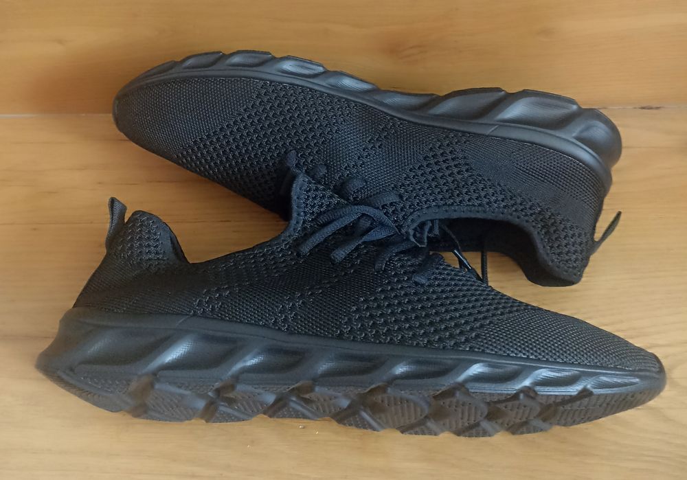 Buty męskie sportowe sneakersy czarne 48 nowe