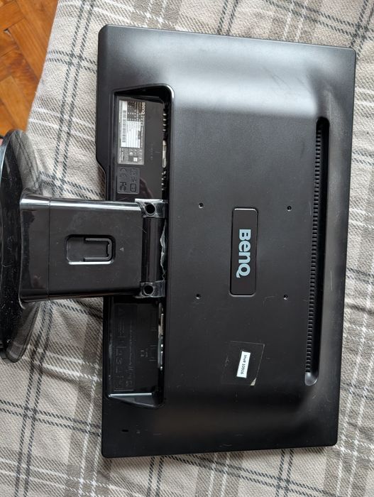 Монітор BenQ G2220HDA.