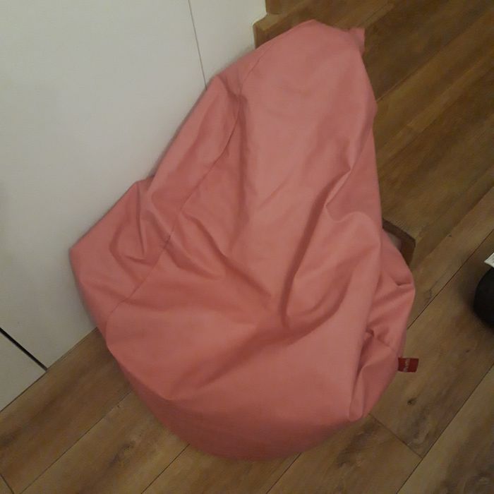 Agata Meble duża pufa z ekologicznej skóry