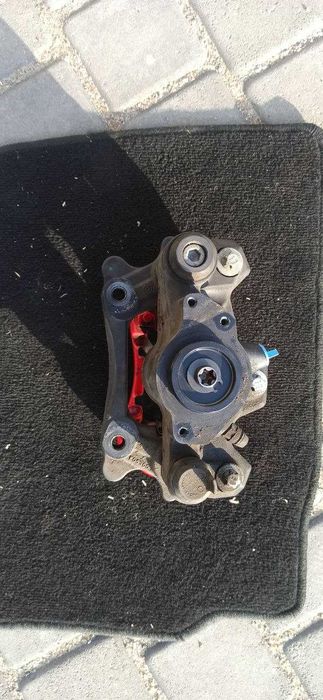 Суппорт Tesla model 3/Y performance