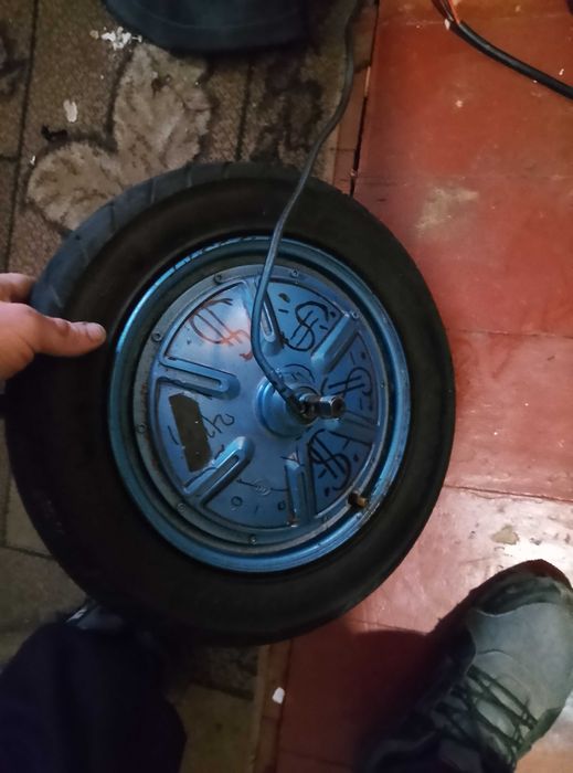 Двигатель и а4амуляторы