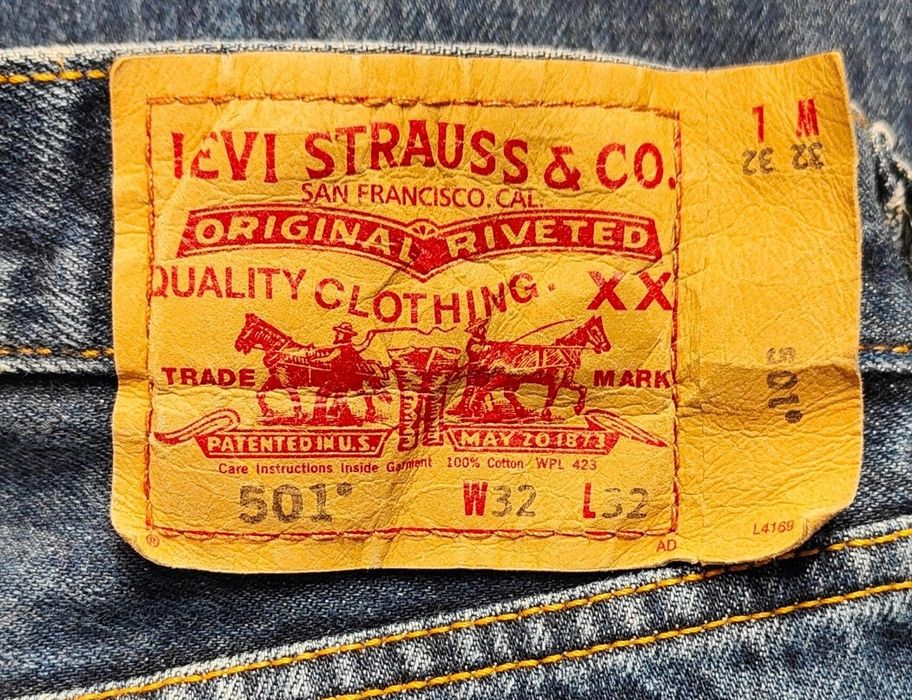 Wr) LEVI'S 501 Straight Leg Button-Fly oryginalne jeansy Roz.32/32