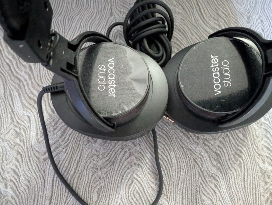 Conjunto de estúdio Focusrite VocasterTwo