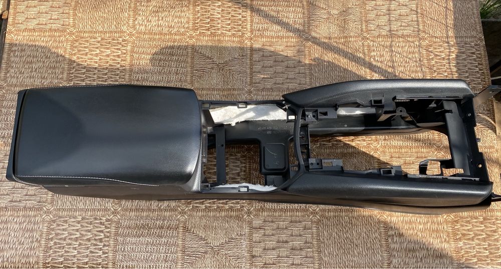 Центральная консоль Nissan Rogue!