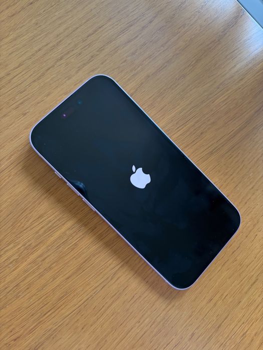 Iphone 15, 128gb, 83% baterii, stan idelany