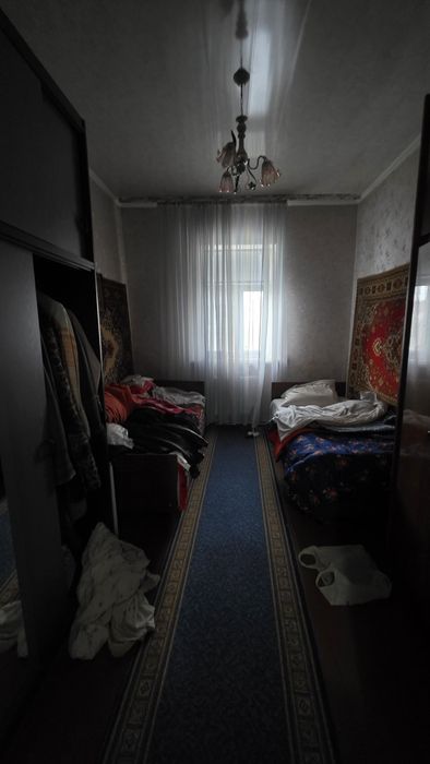 ЦЕНТР!! Будинок 205 кв.м. на 2 ходи +2  ГАРАЖІ  та   БАНЯ на 12 сотках