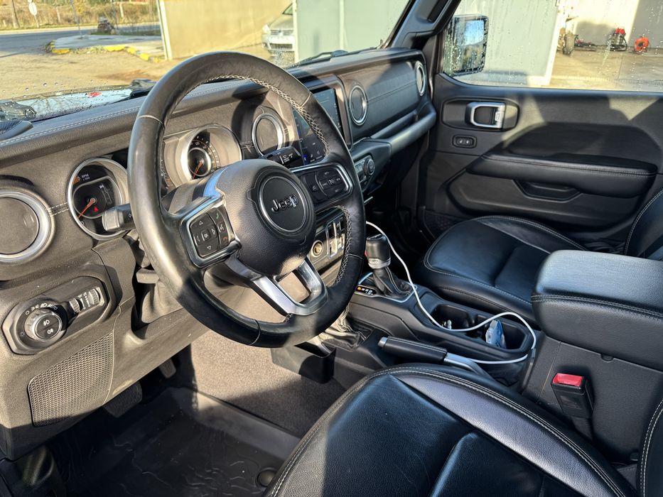 Jeep wrangler JL64540250131075124