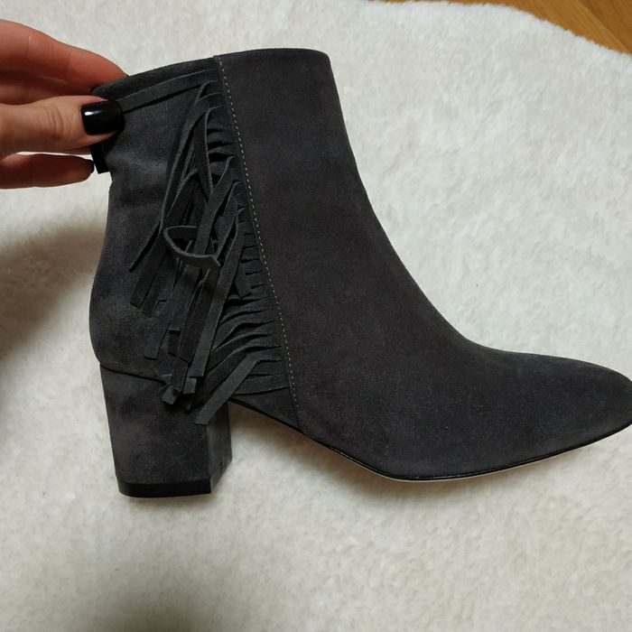 Сірі ботильйони Braska