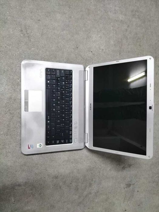 Portátil Sony Vaio – Para Peças – Sem Disco