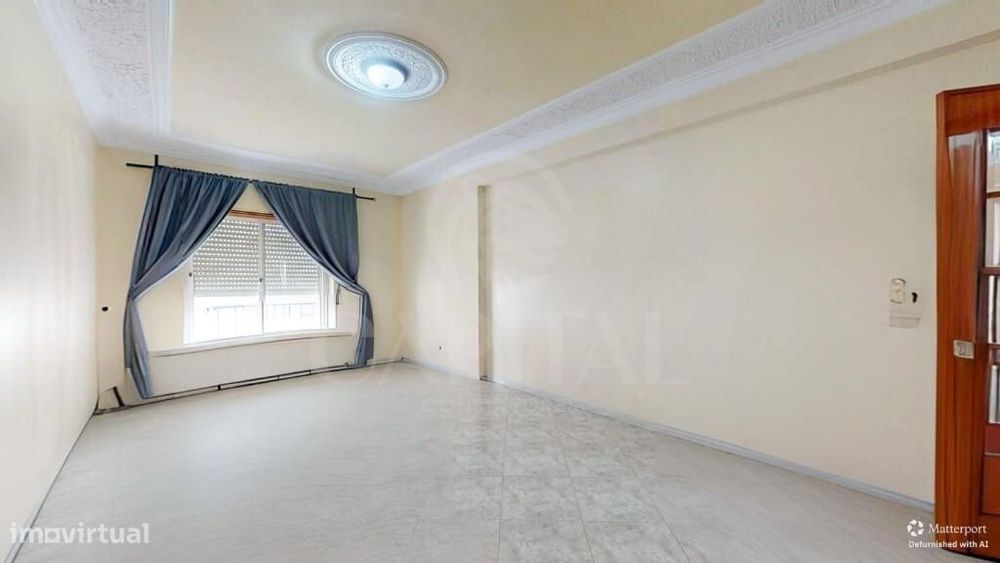 Apartamento T2 Massamá / Monte Abraão — Massamá E Monte Abraão, Lisboa