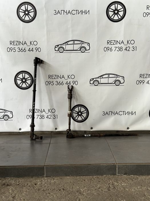 Карданчик кермової колонки Toyota Hiace 1995-2010 р.