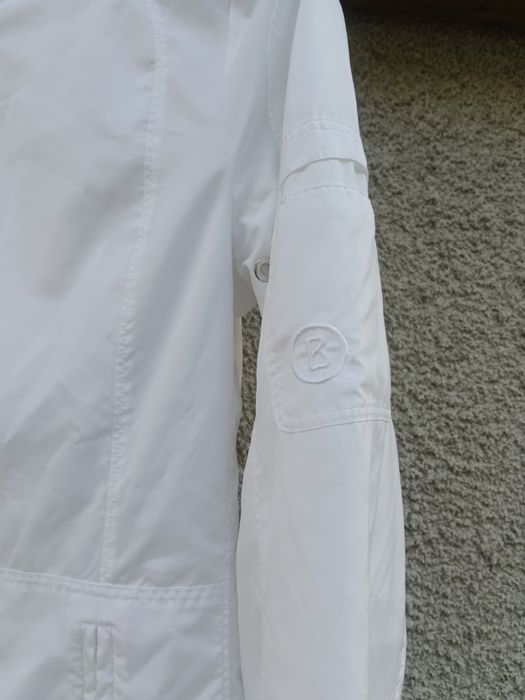 Куртка вітровка Bogner розмір 36