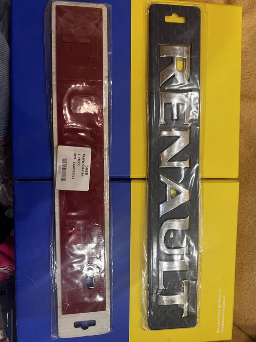 Емблема Dacia Logan120*95мм передня з 2004 р.,напис рено ,трафик.