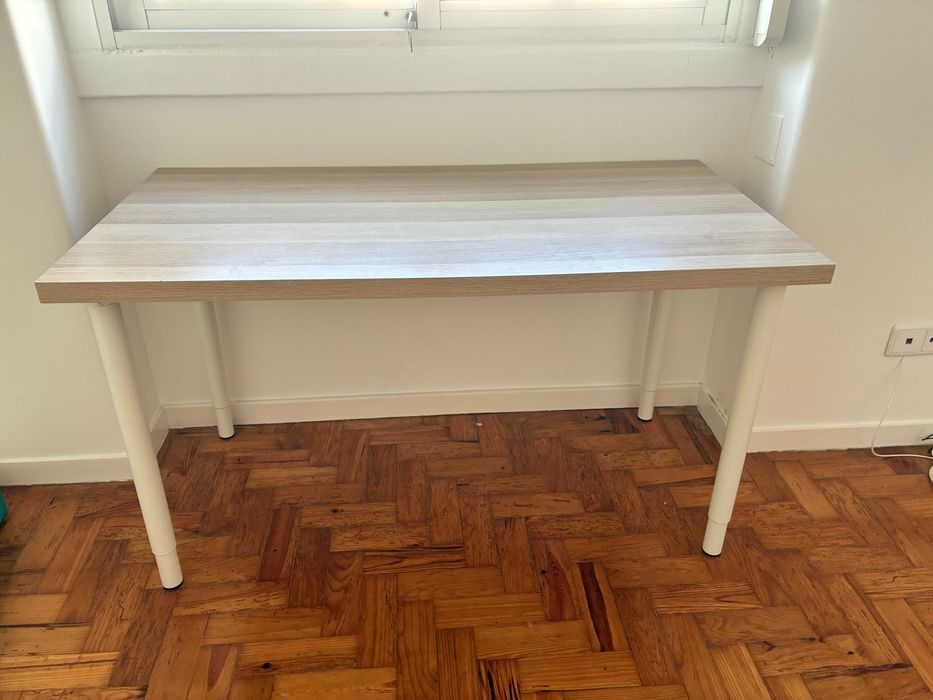 Escritorio Elevable 100 x 60cm