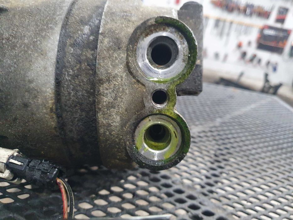 Kompresor sprezarka klimatyzacji Opel Vectra b 2.0 benzyna sprawna