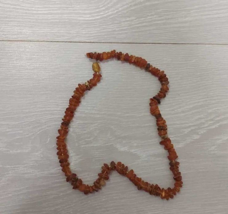 Браслет на руку корал,чорний кварц. Бурштинові буси Ссср