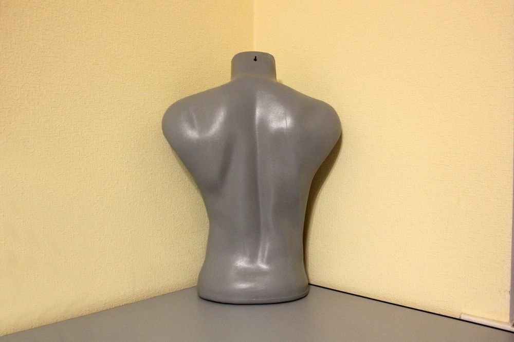 Манекен чоловічий, торс, бюст