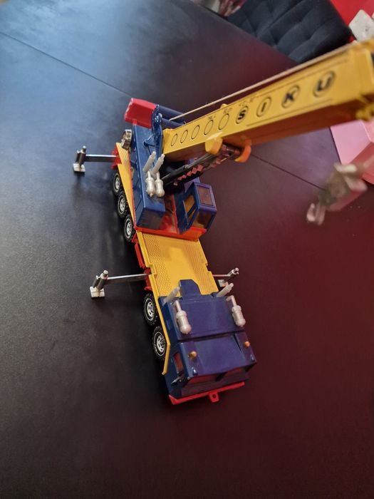 Гідравлічний кран Siku 4010 GERMANY