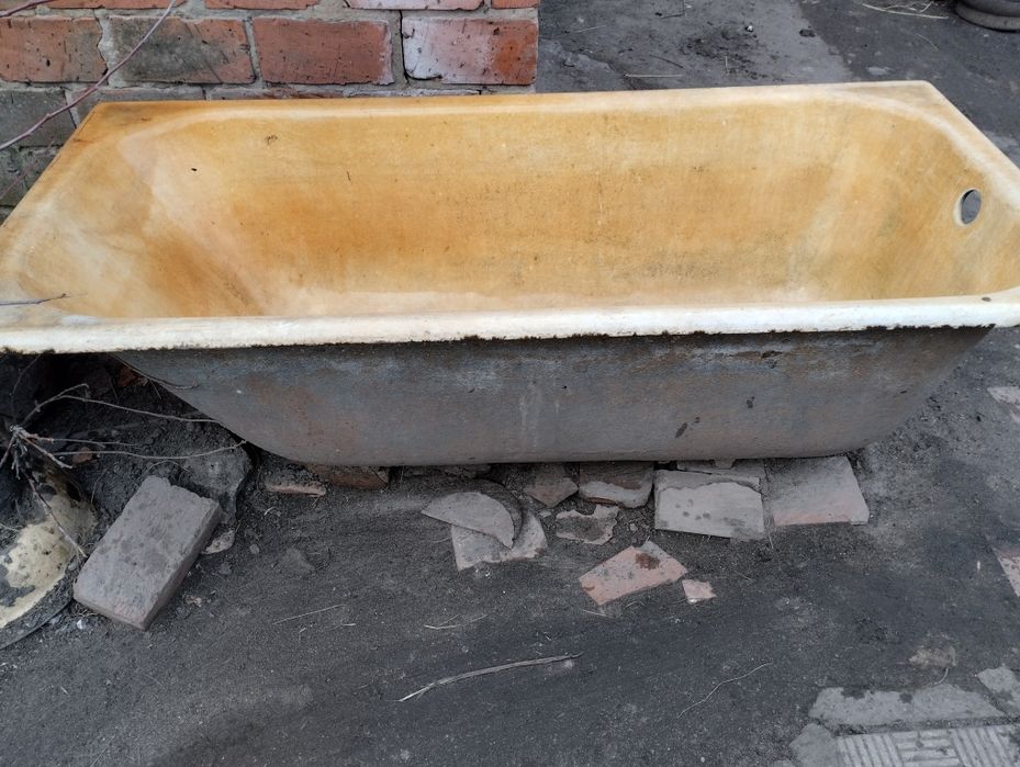 Ванна чавунна б/в