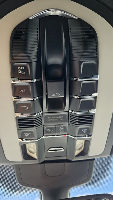 Porsche Cayenne 2011 VIN WP1ZZZ92ZBLA35164 фото оголошення 14 з 24