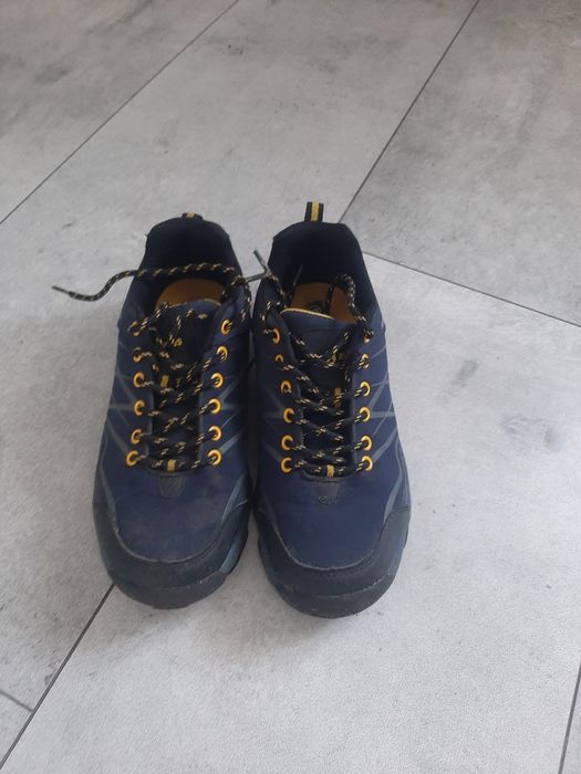 Buty trekingowe damskie