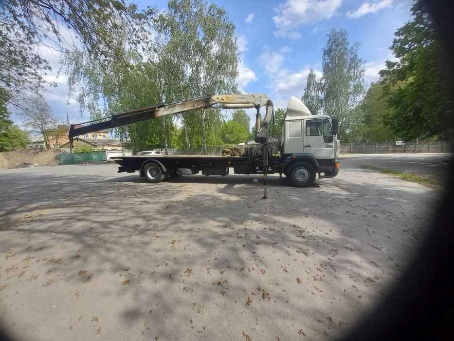 Вантажо перевезення з послугами маніпулятора