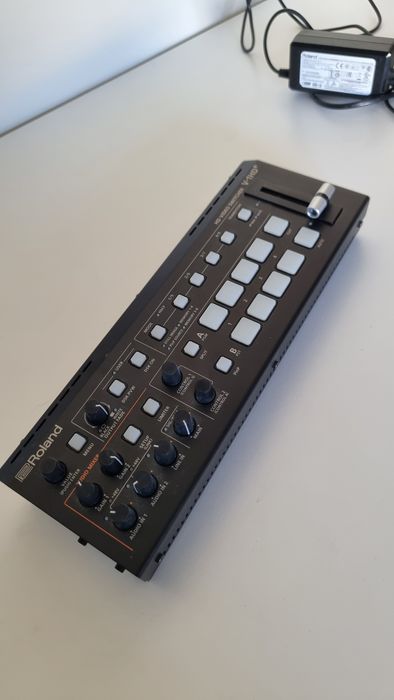 Mesa de mistura de vídeo/AV Roland V-1HD Plus