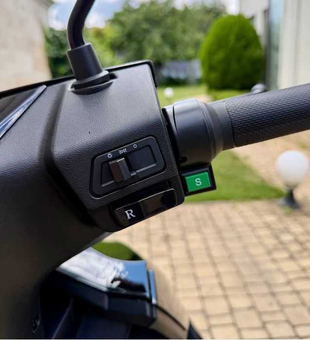 Електроскутер Corso Warrior LifePo4 30a 2000W 30AH Чорний