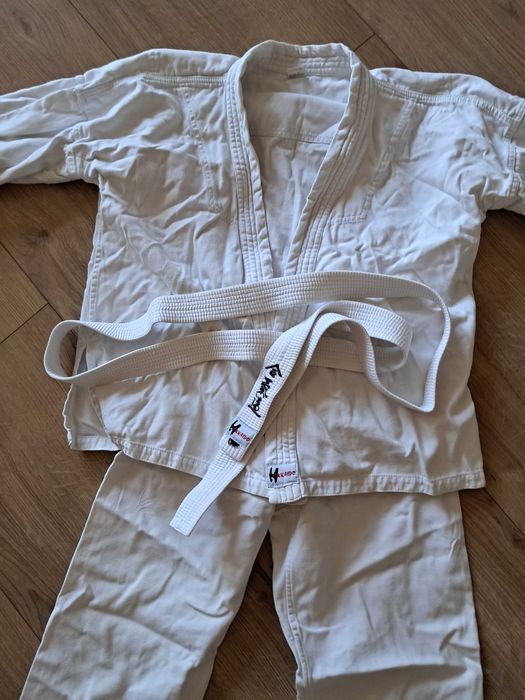 Kimono do judo karate aikido roz. 140 cm