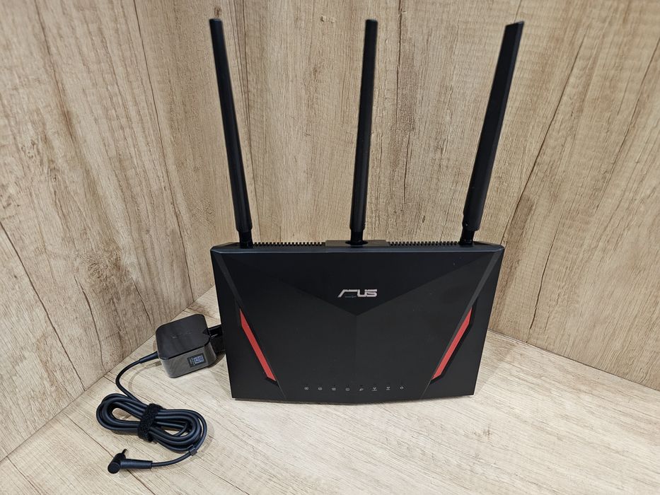 Продам ASUS RT AC86U ідеальний вибір для швидкого інтернету та безпеки