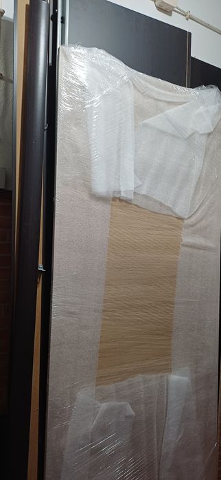 roupeiro preto  já embalado deixo uma foto de como  é por fora e por dentro novo usado bom estado com as peças todas