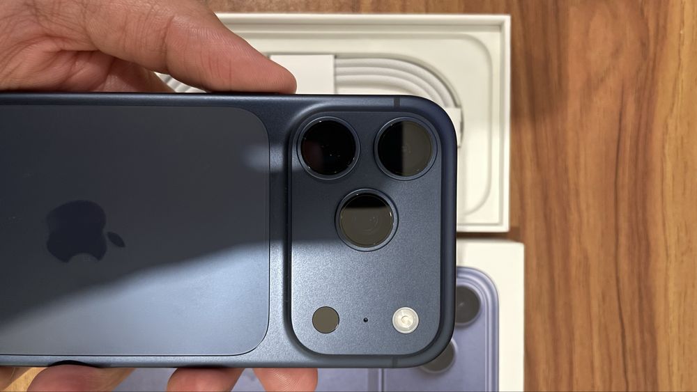 iPhone 17 Pro - Deep Blue 512GB
