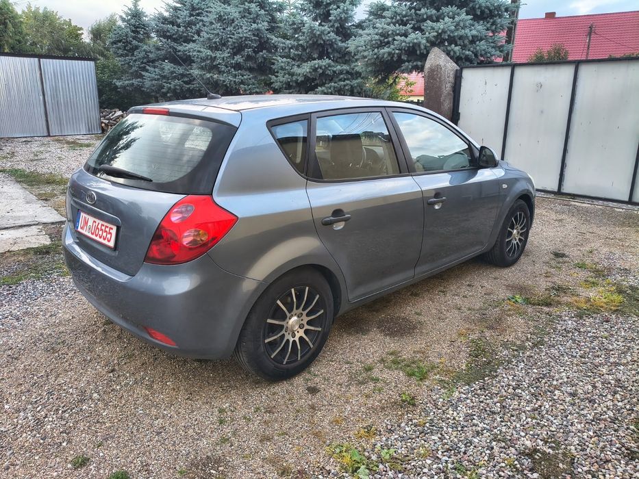 Sprzedam Kia Ceed  rok prod 2009 poj 1,4i  z klimatyzacją