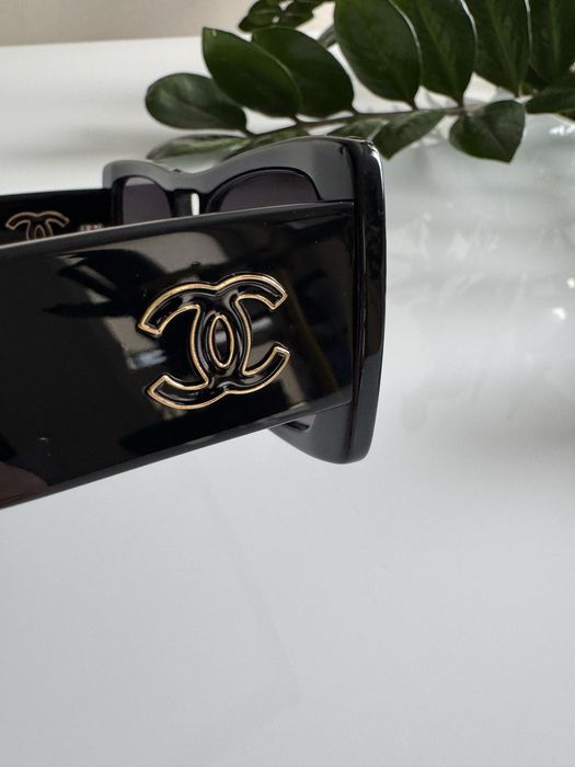 Okulary  przeciwsłoneczne   Chanel