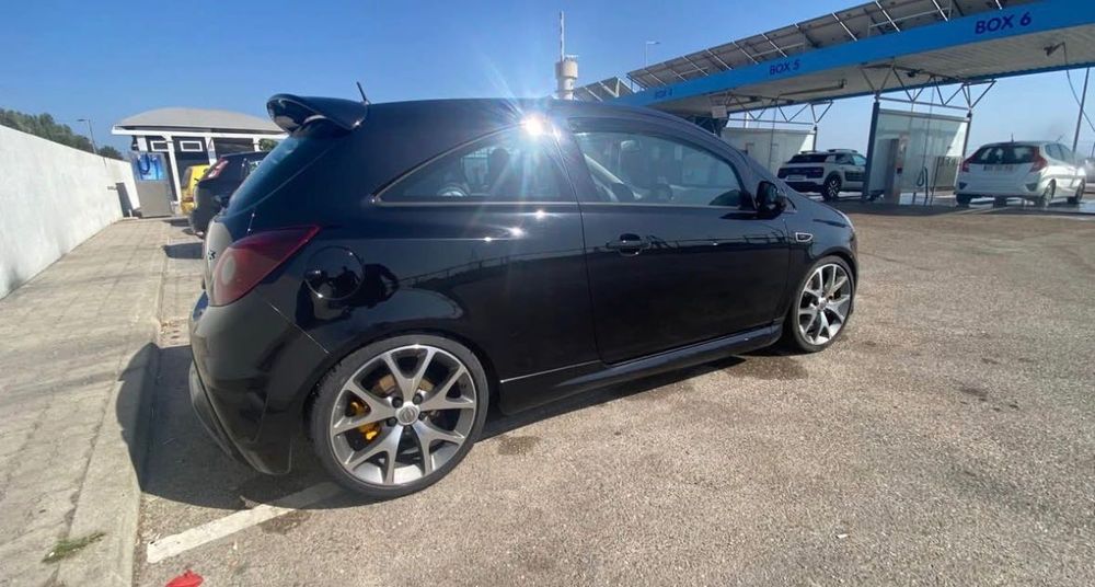 Opel corsa OPC 192cv