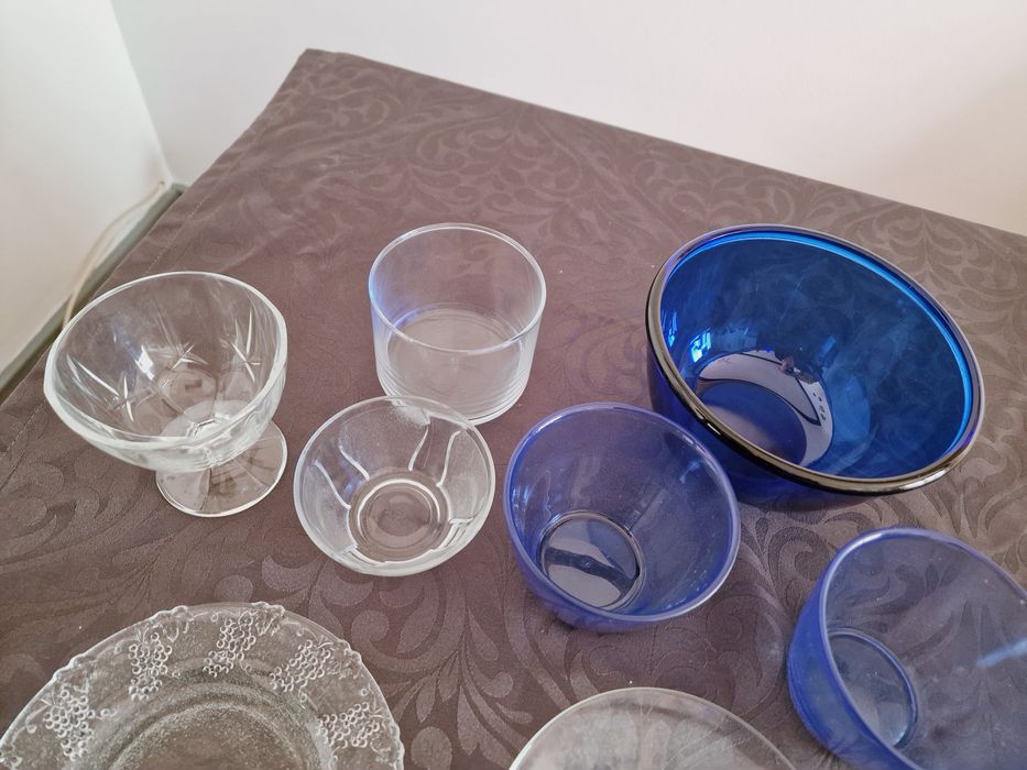 Conjunto para sobremesas ou aperitivos pratos e taças