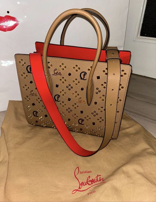 Christian louboutin paloma medium